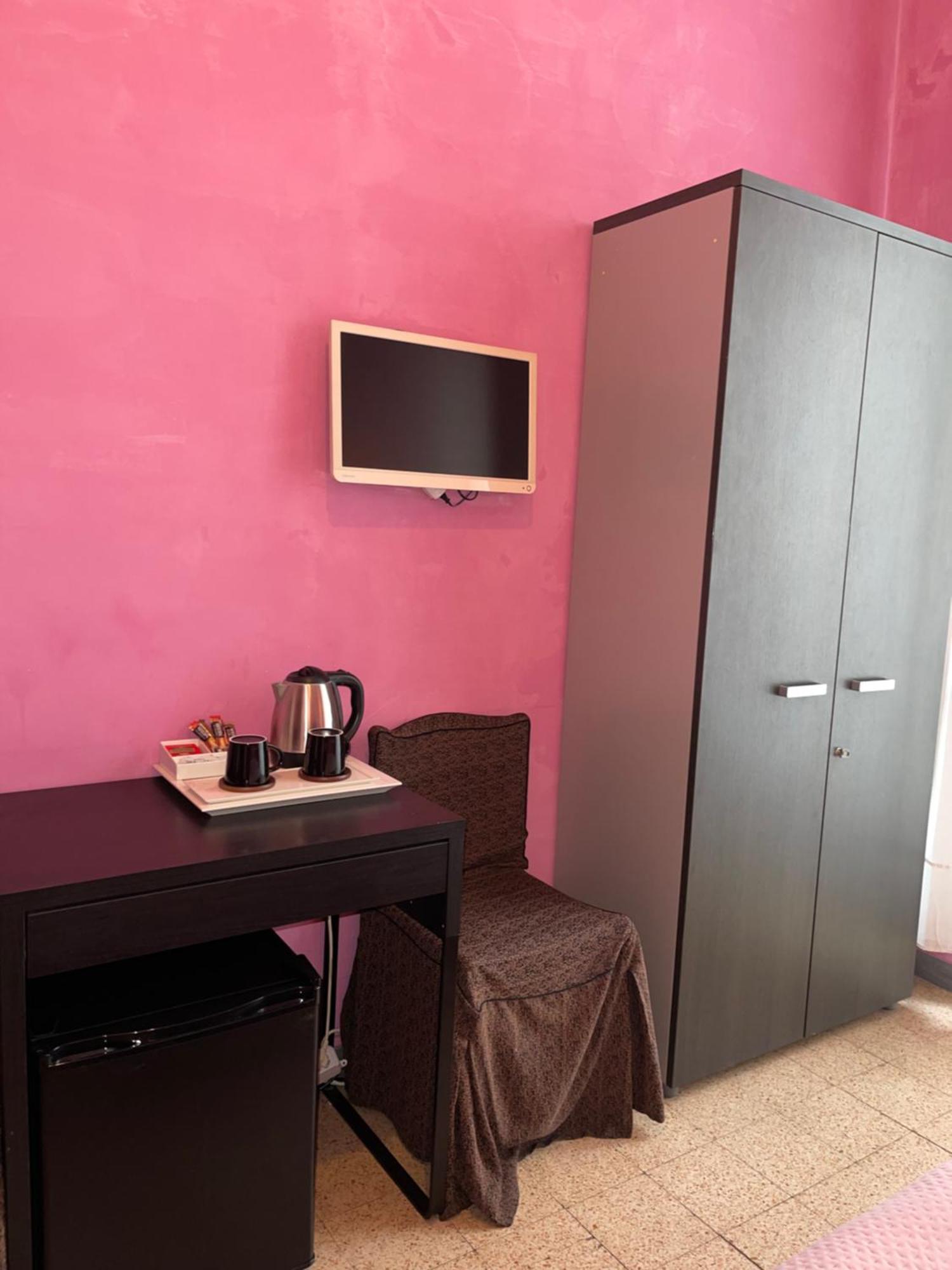 Guest House Meret Roma Dış mekan fotoğraf
