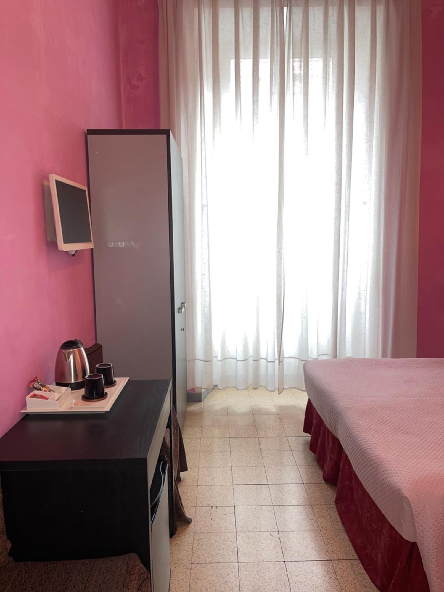 Guest House Meret Roma Dış mekan fotoğraf