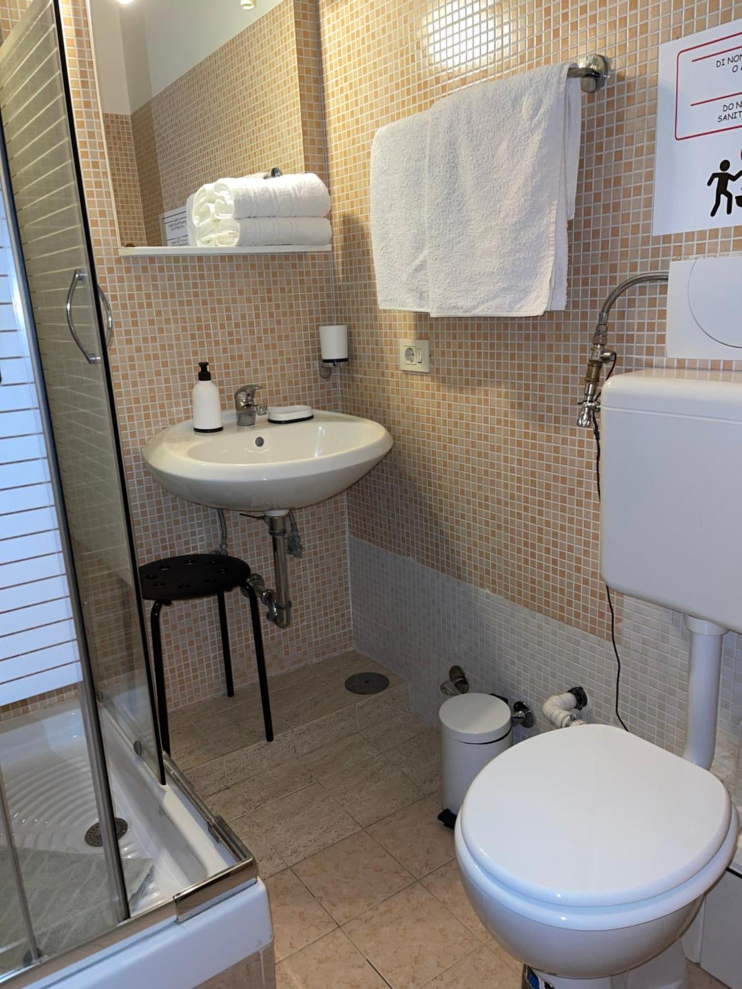 Guest House Meret Roma Dış mekan fotoğraf