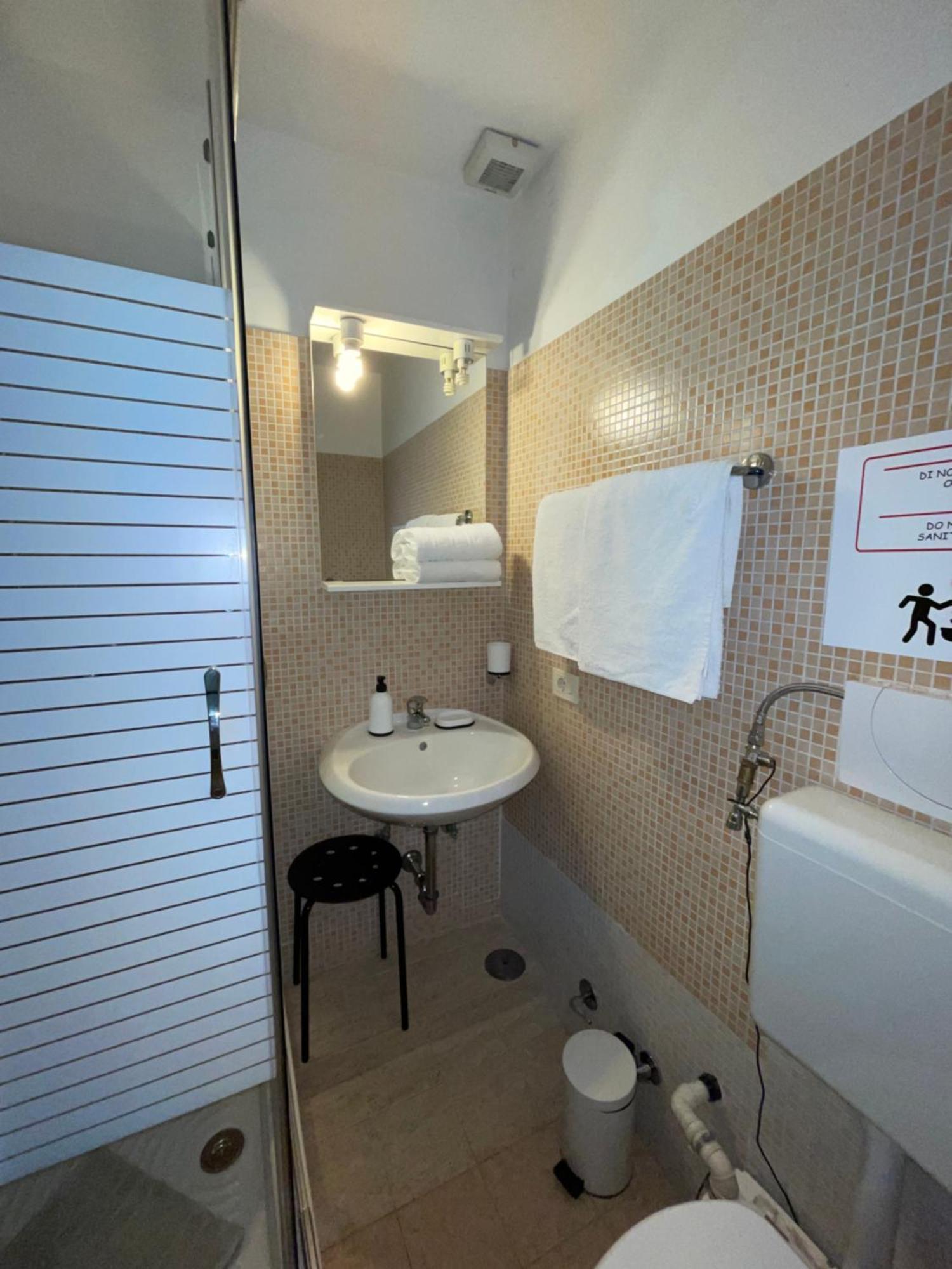 Guest House Meret Roma Dış mekan fotoğraf