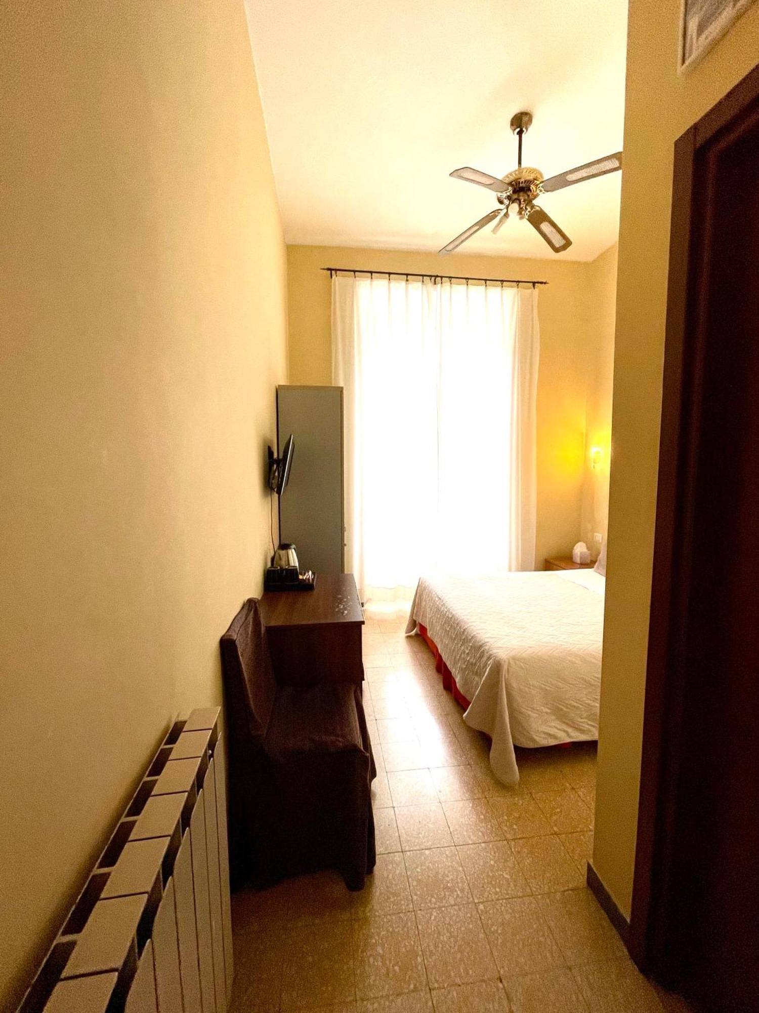 Guest House Meret Roma Dış mekan fotoğraf