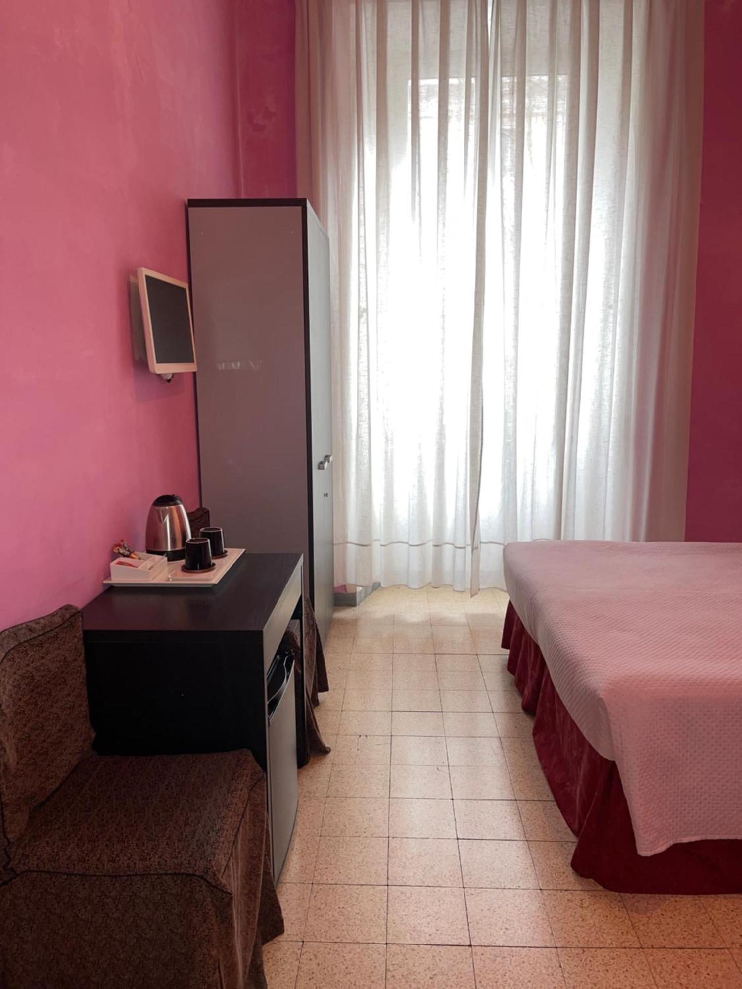 Guest House Meret Roma Dış mekan fotoğraf
